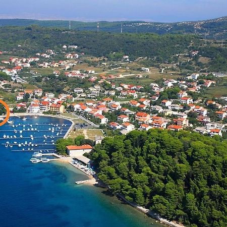 Apartmani Maris III Rab Town Bagian luar foto